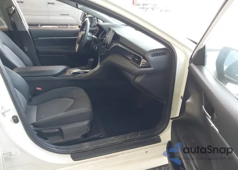 2021 Toyota Camry Le из США, поврежденный, VIN 4T1C11AK3MU457198